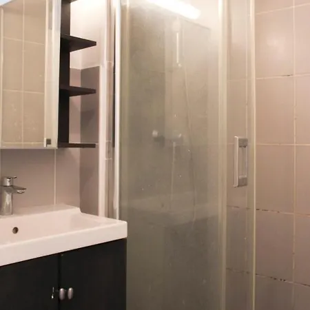 Apartment Bright 2 Minutes From The Marais Paris